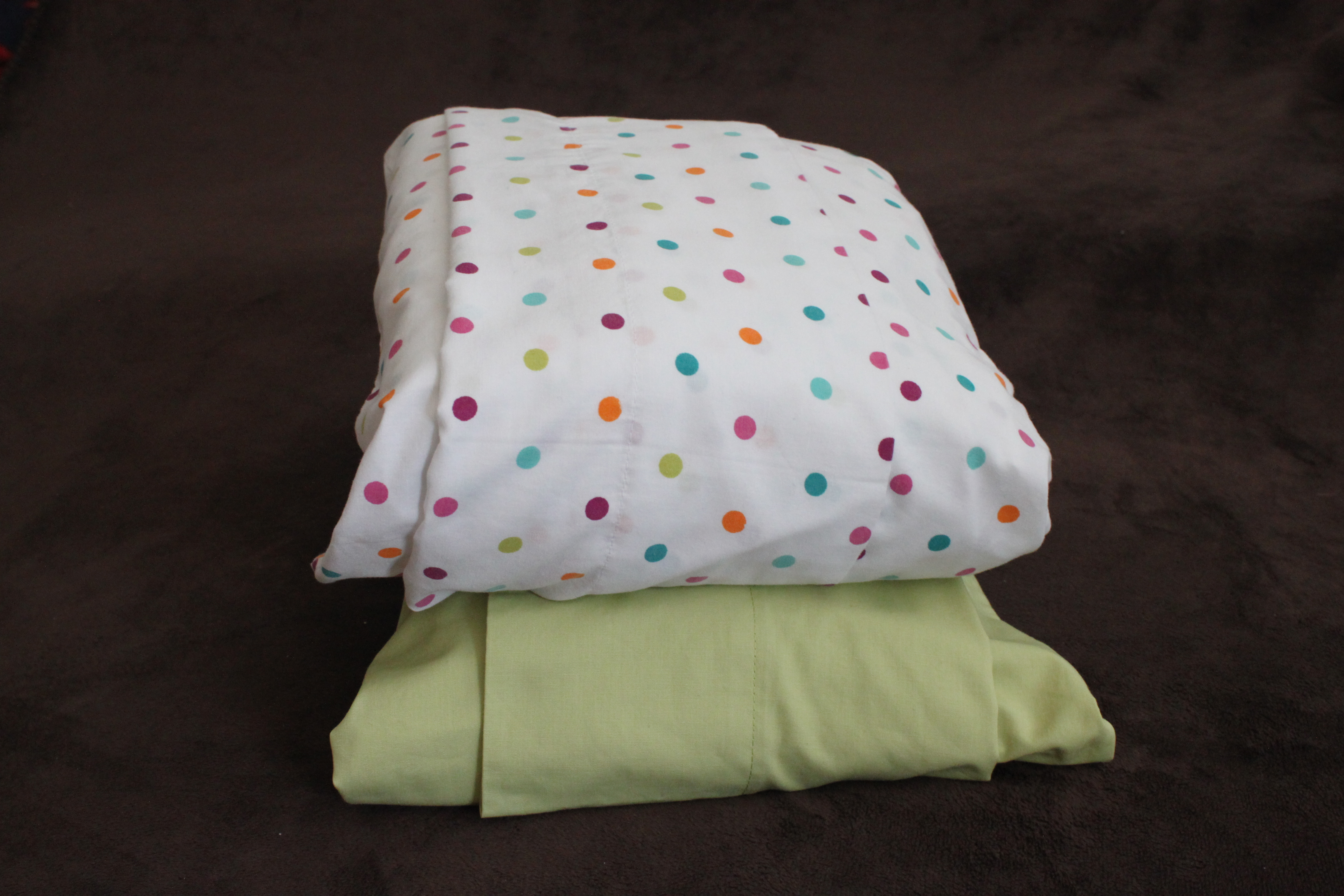 Store Sheets in pillow case coverphoto