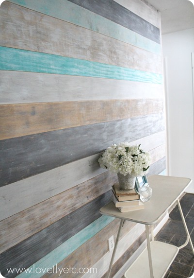 diy-weathered-plank-wall