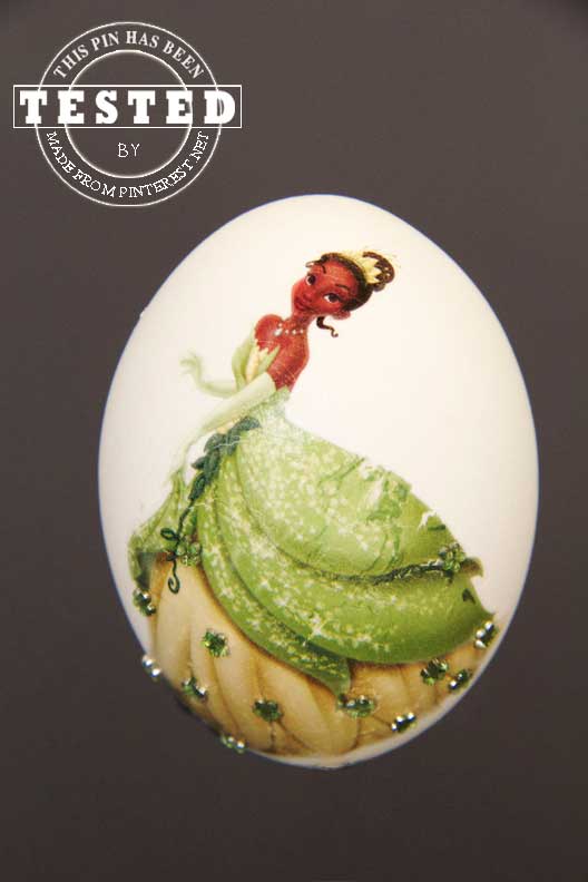 DIY Disney Princess Easter Eggs - These are a the cutest Easter eggs ever! Temporary tattos and mini gems make these ladies dazzling! Madefrompinterest.net