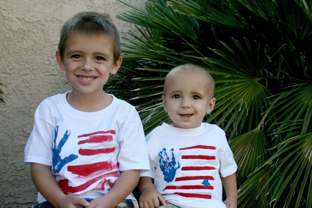 Easy to make 4th of July tee shirts for your whole family!